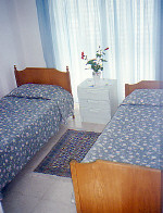 two_bedroom_in_ayia_triada.jpg (54755 bytes)